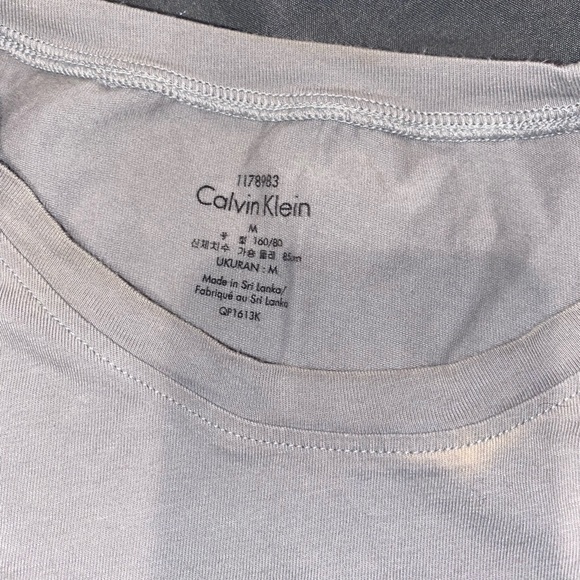 Calvin Klein shirt - Picture 3 of 4